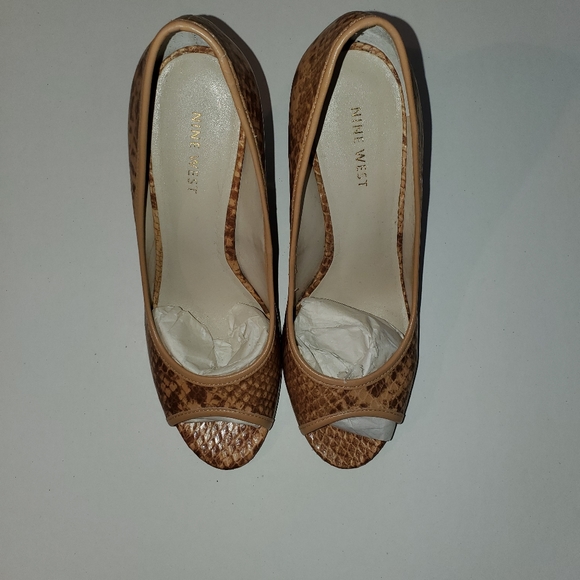 Wedges 🥳 - Picture 2 of 7